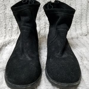 RAFA Suede booties